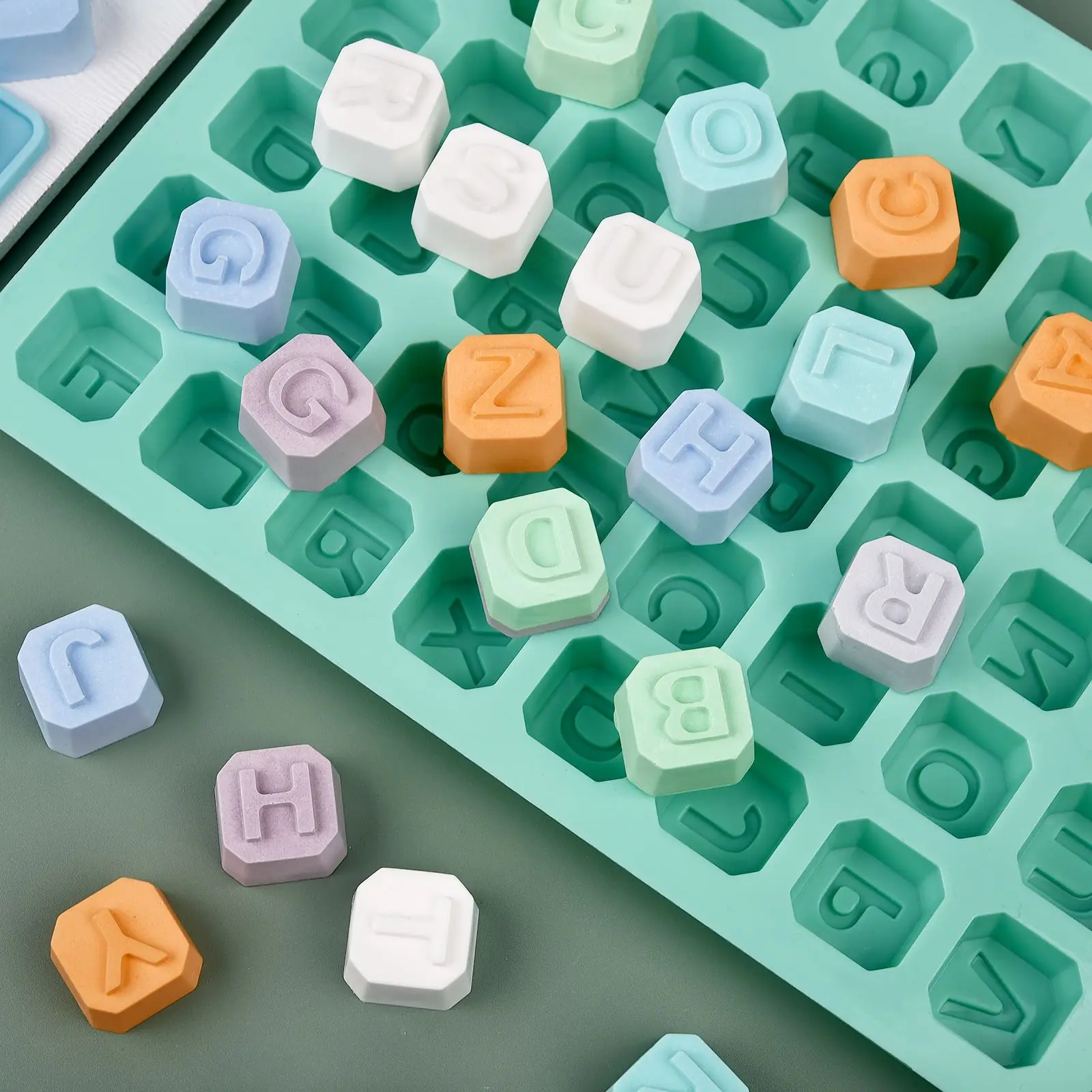48 Letter Enghish Alphabet let - Soap Making Bar recension och pris